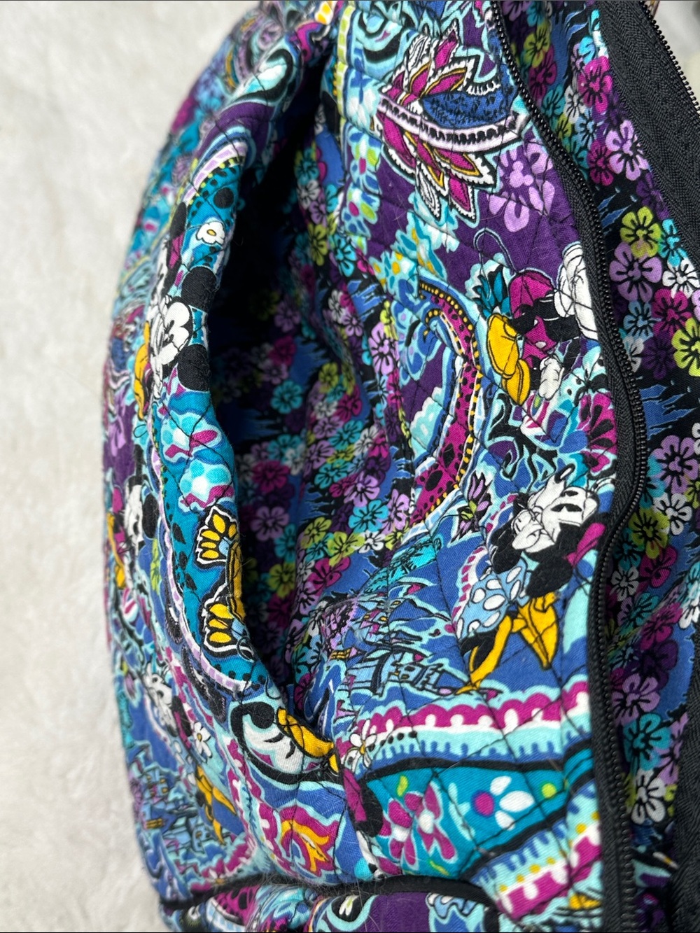 VERA BRADLEY Large, colorful On the Go Crossbody Bag - Picture 5 of 13
